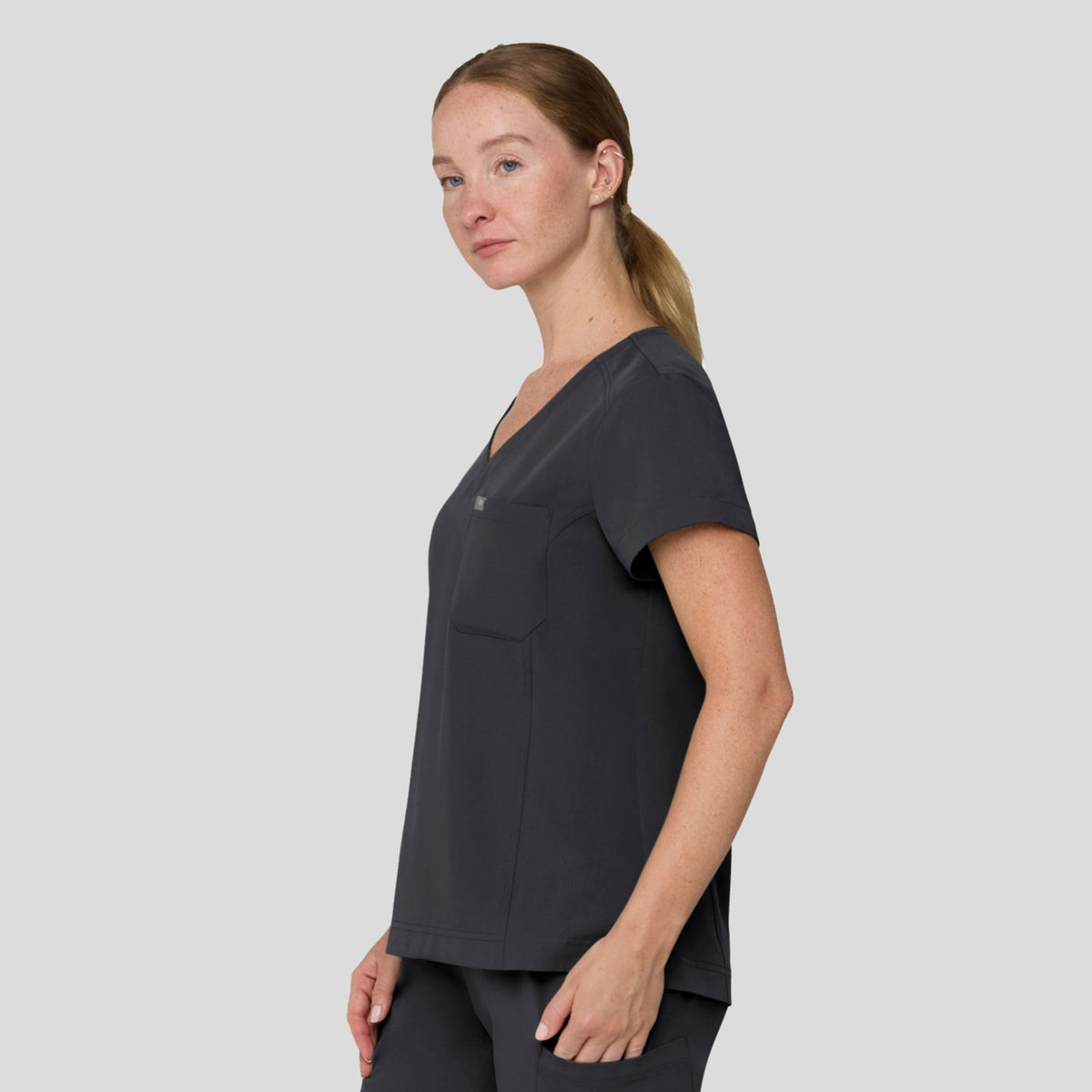 Tempo Women's 1 Pocket Top | Pewter